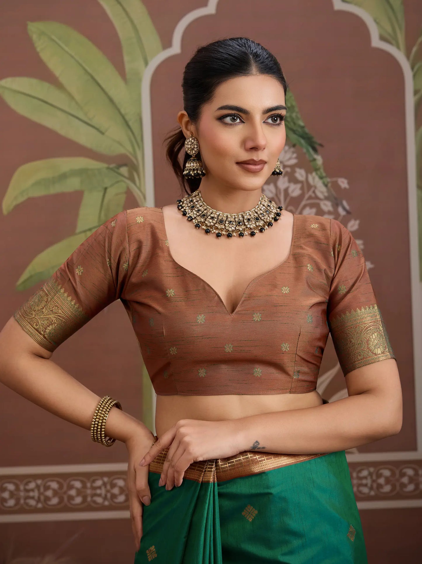 Pine Green Tussar Silk Handloom Weaving Saree