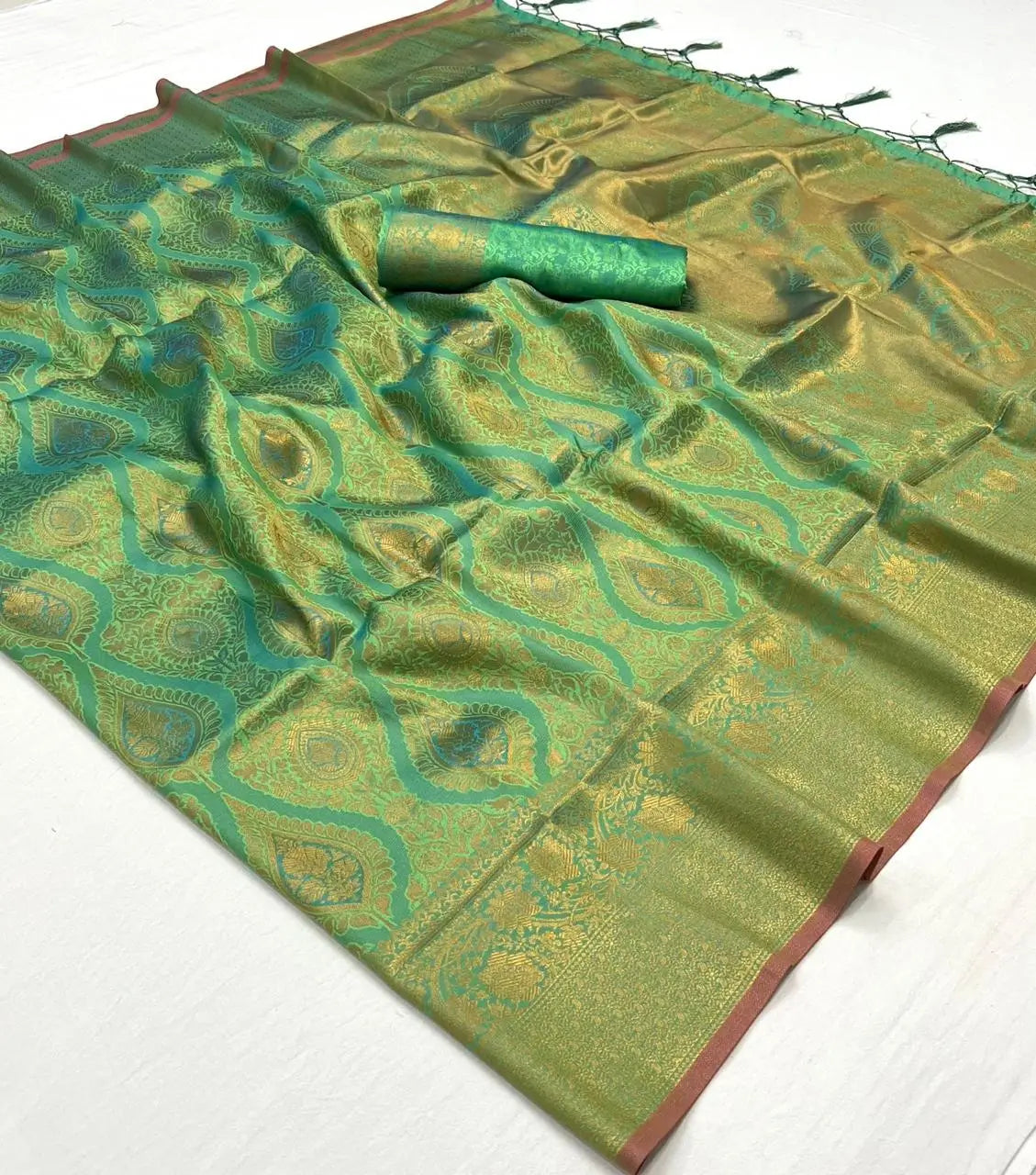 Clover Green Two Tone Silk Saree