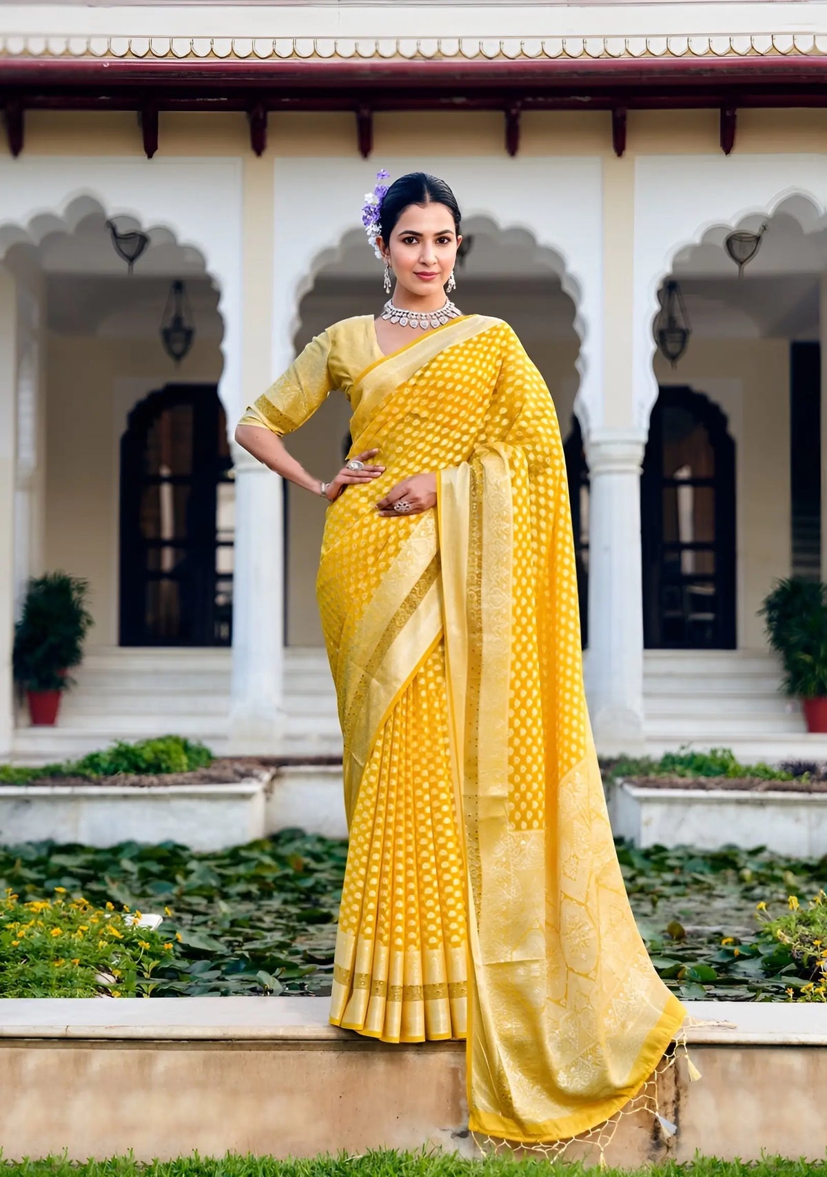 Classic Yellow Georgette Weaving Saree
