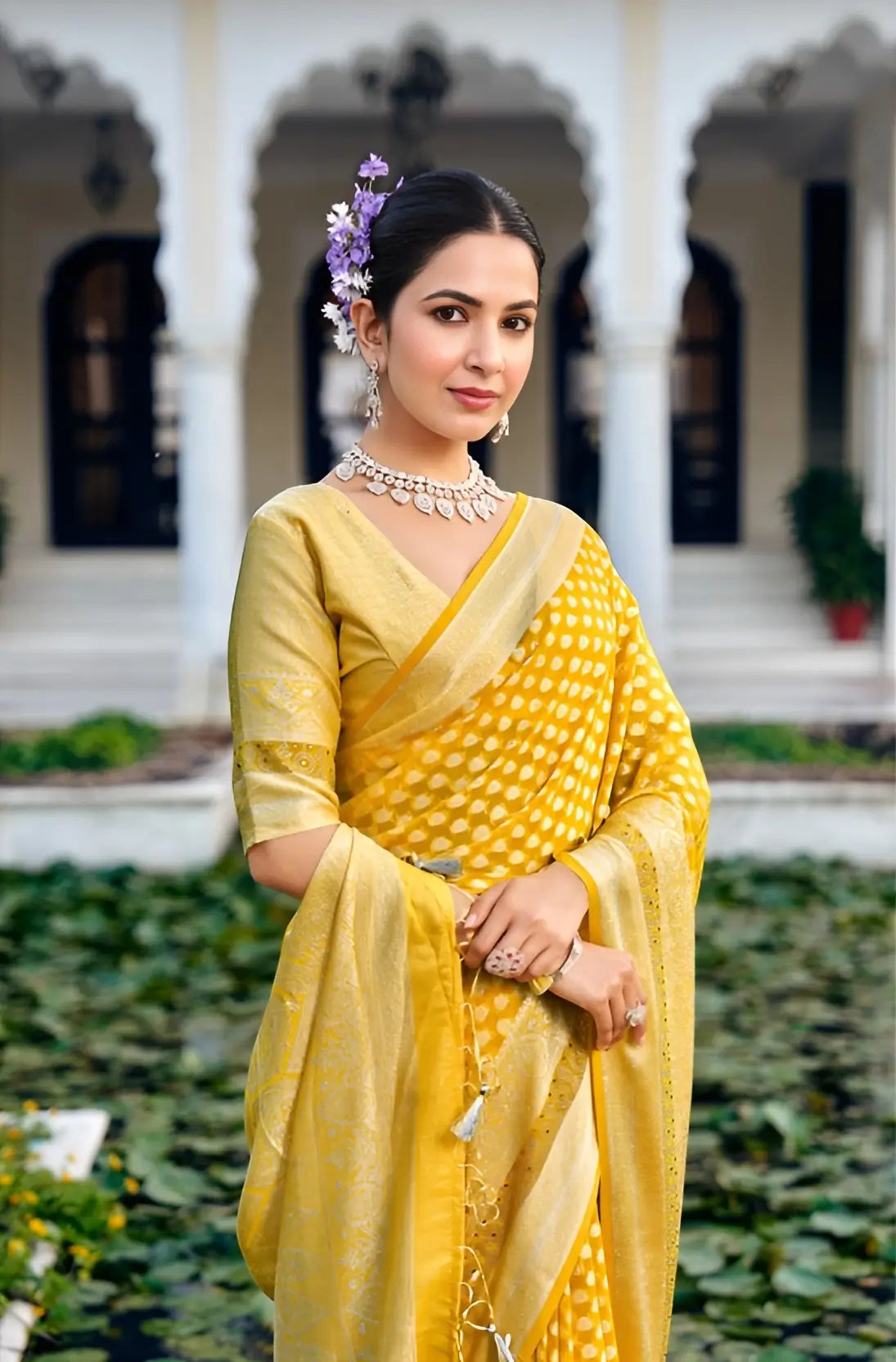 Classic Yellow Georgette Weaving Saree