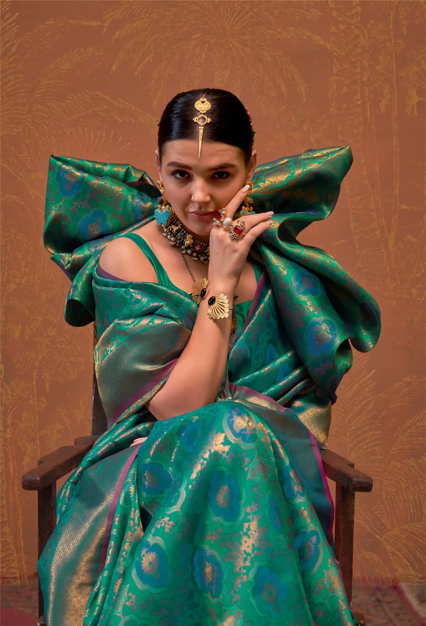 Pine Green Handloom Weaving Saree