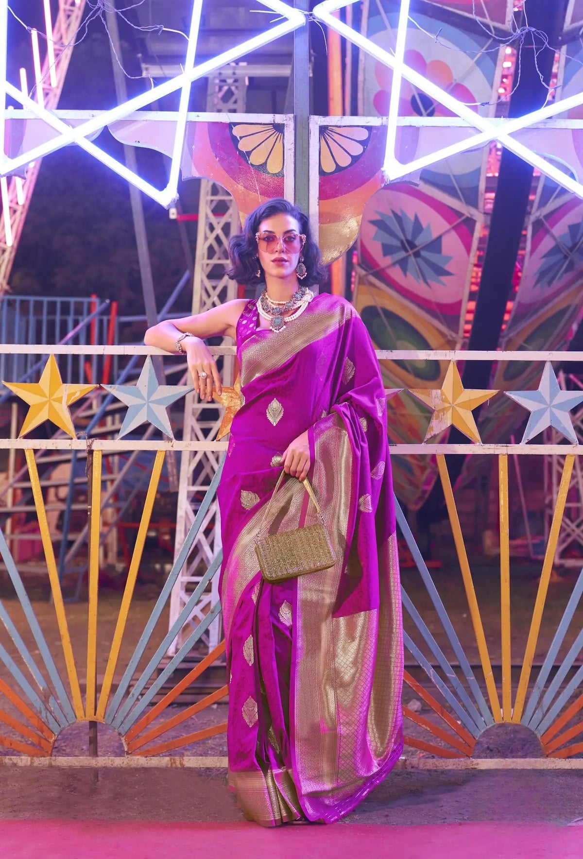 Pink Handloom Weaving Silk Saree With Handwoven Art