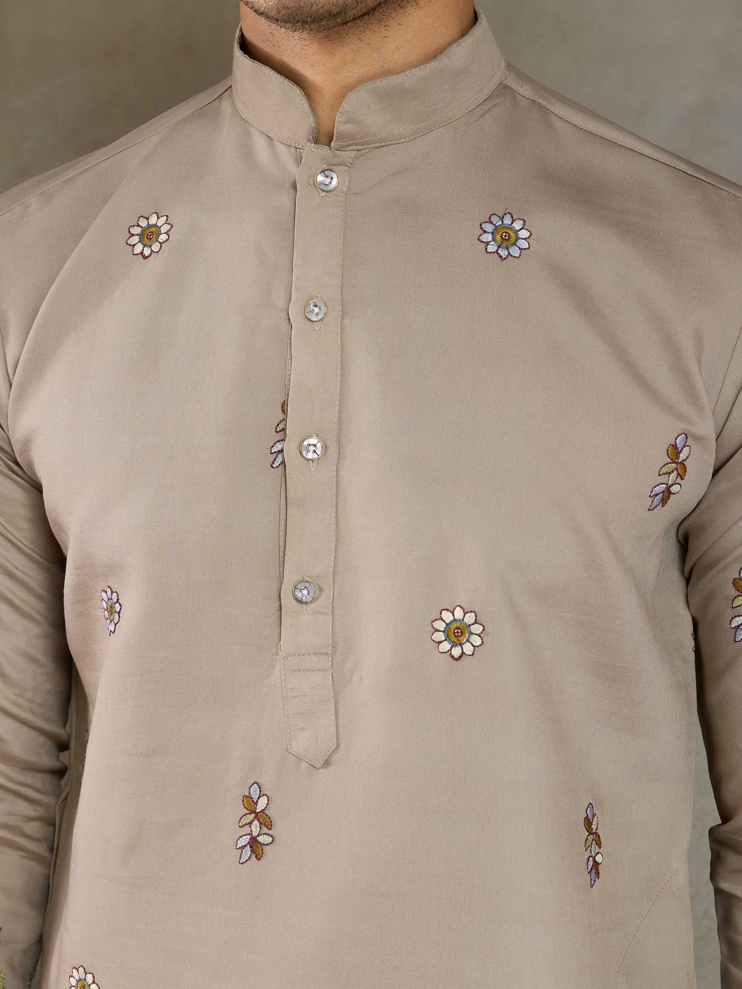 Ivory Viscose Silk Thread & Sequence Embroidered Work Kurta With Pant & Dupatta