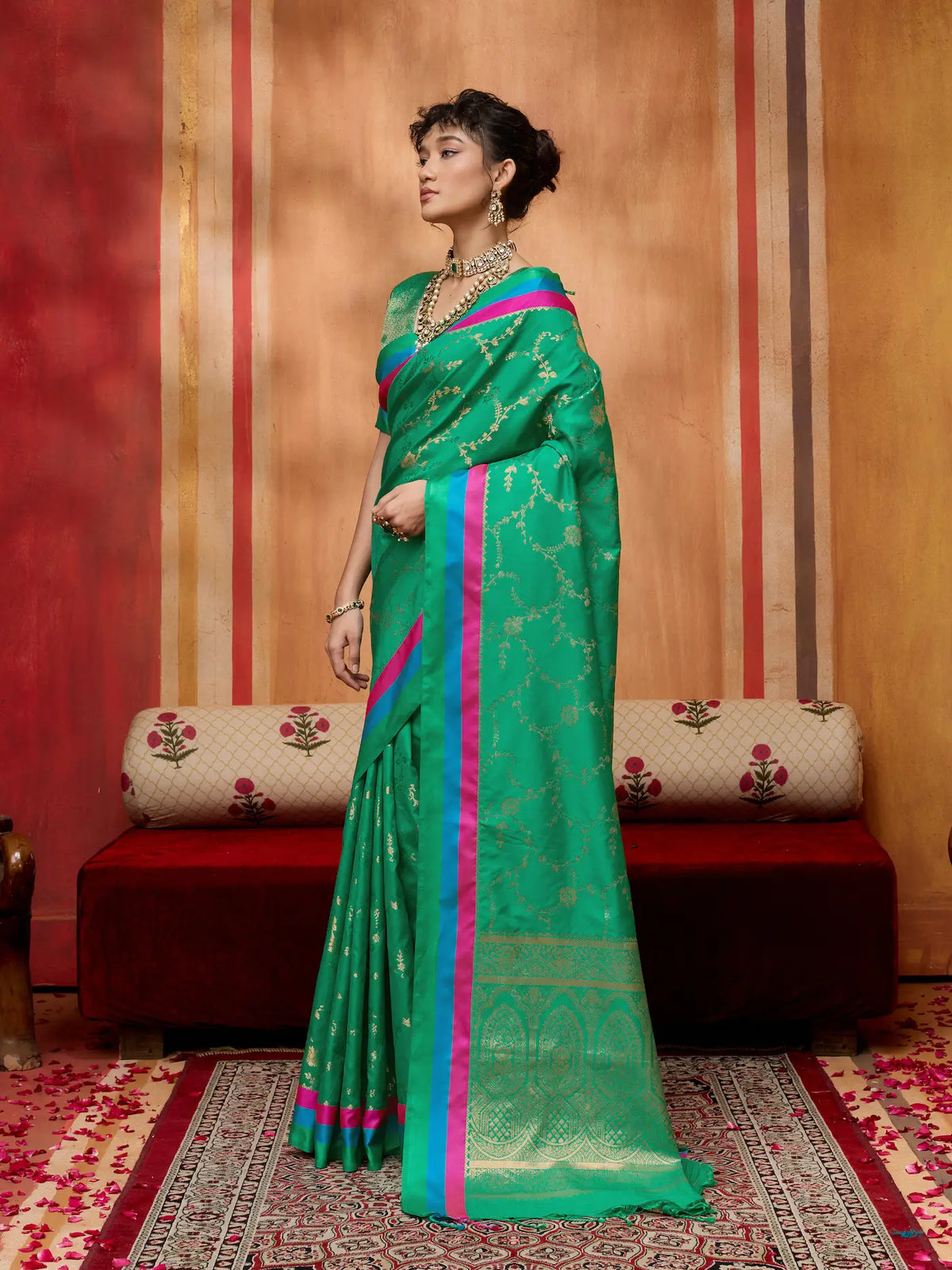 Pine Green Soft Silk Zari Weaving Saree
