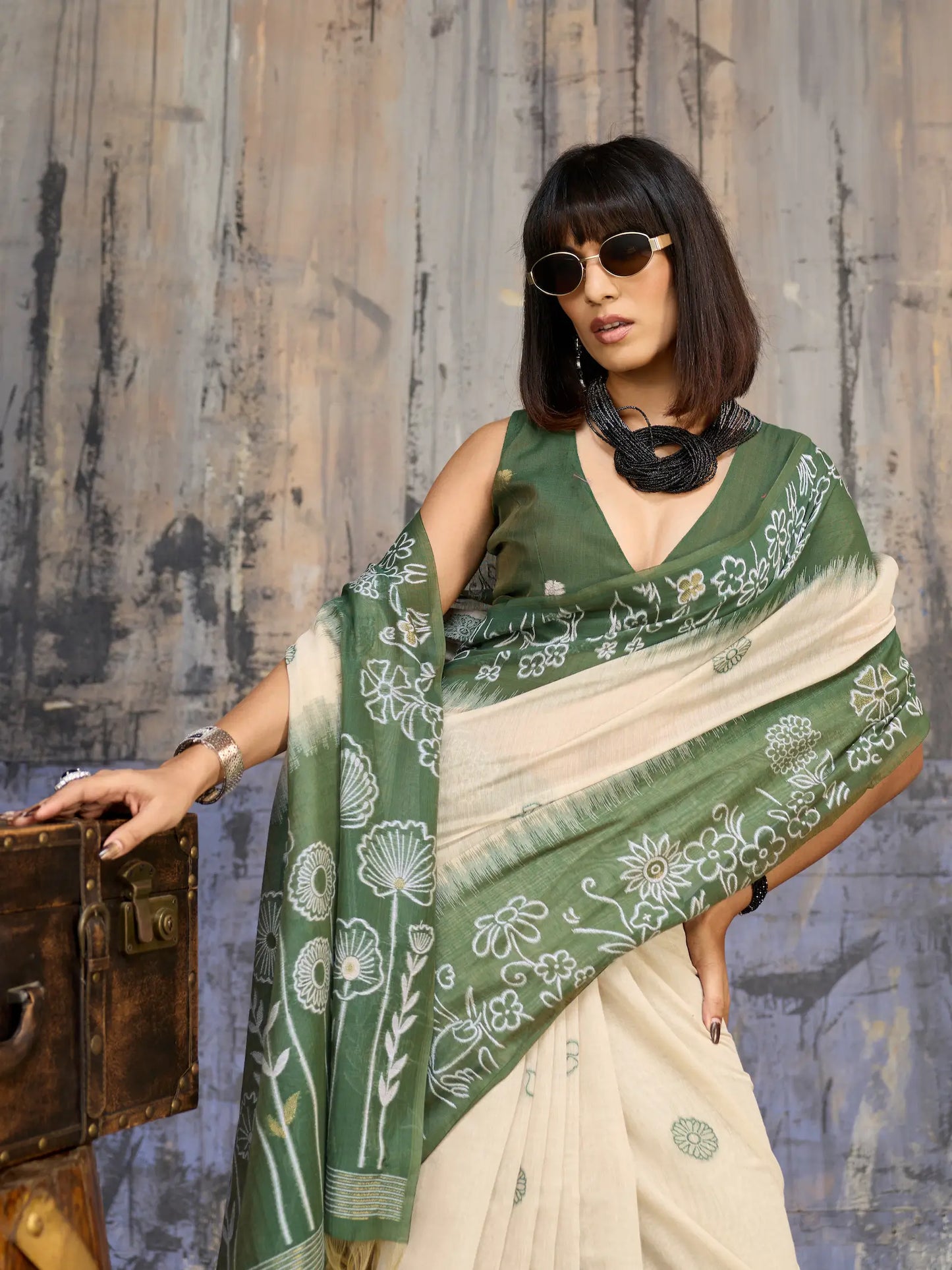 Beige-Green Handloom Cotton Saree