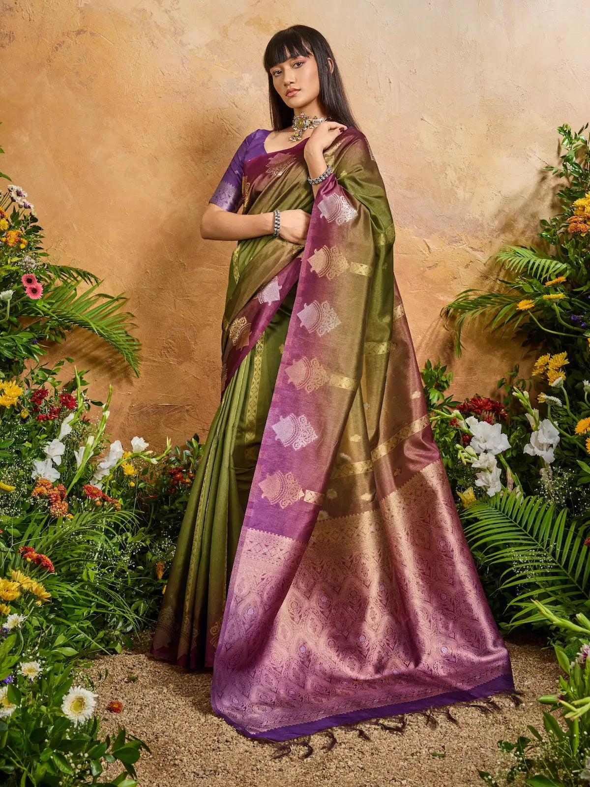 Olive Green Handloom Weaving Silk Saree