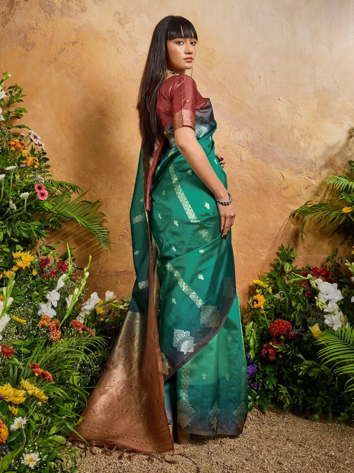 Teal Green Handloom Weaving Silk Saree