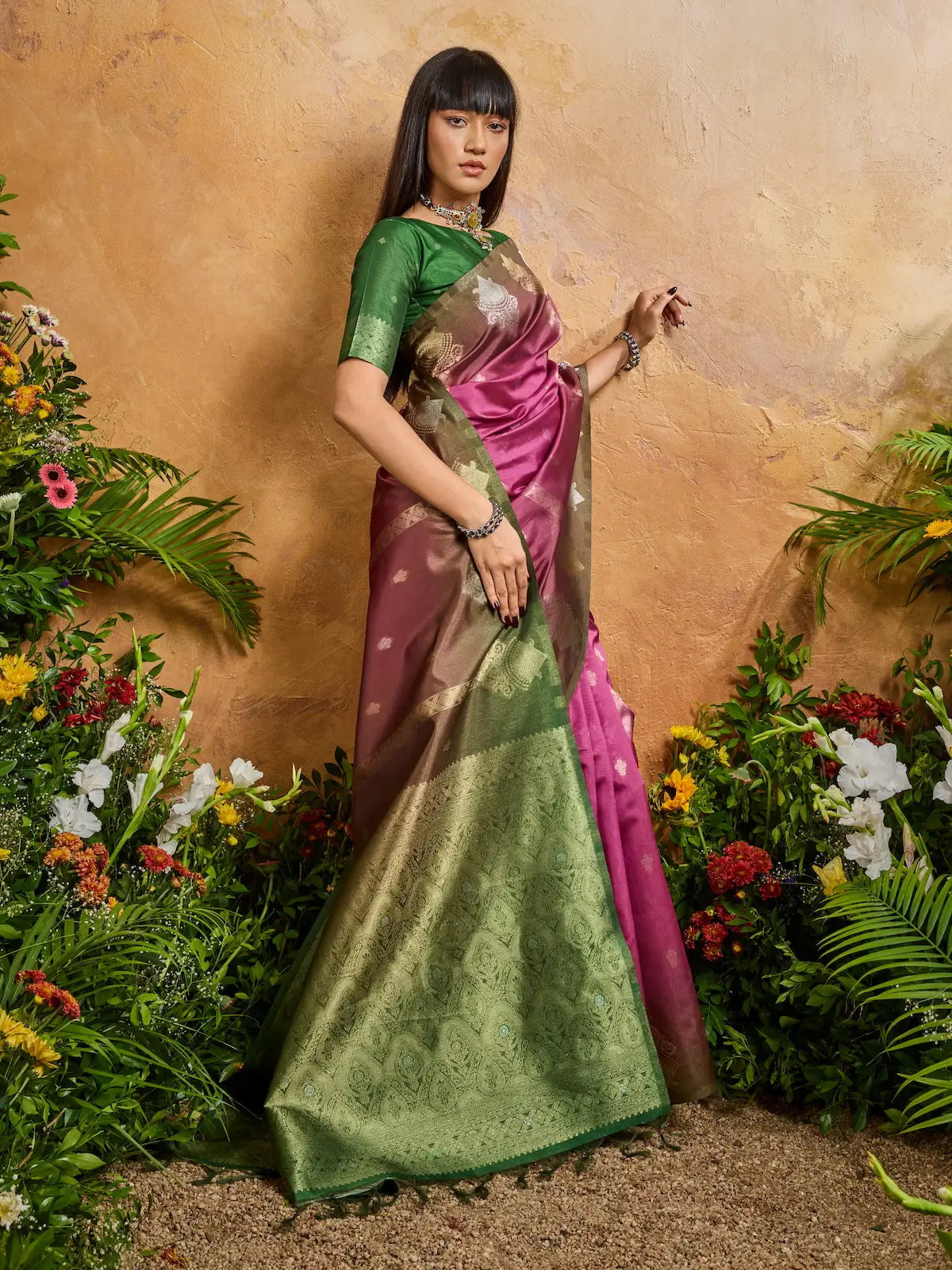 Tulip Pink Handloom Weaving Silk Saree
