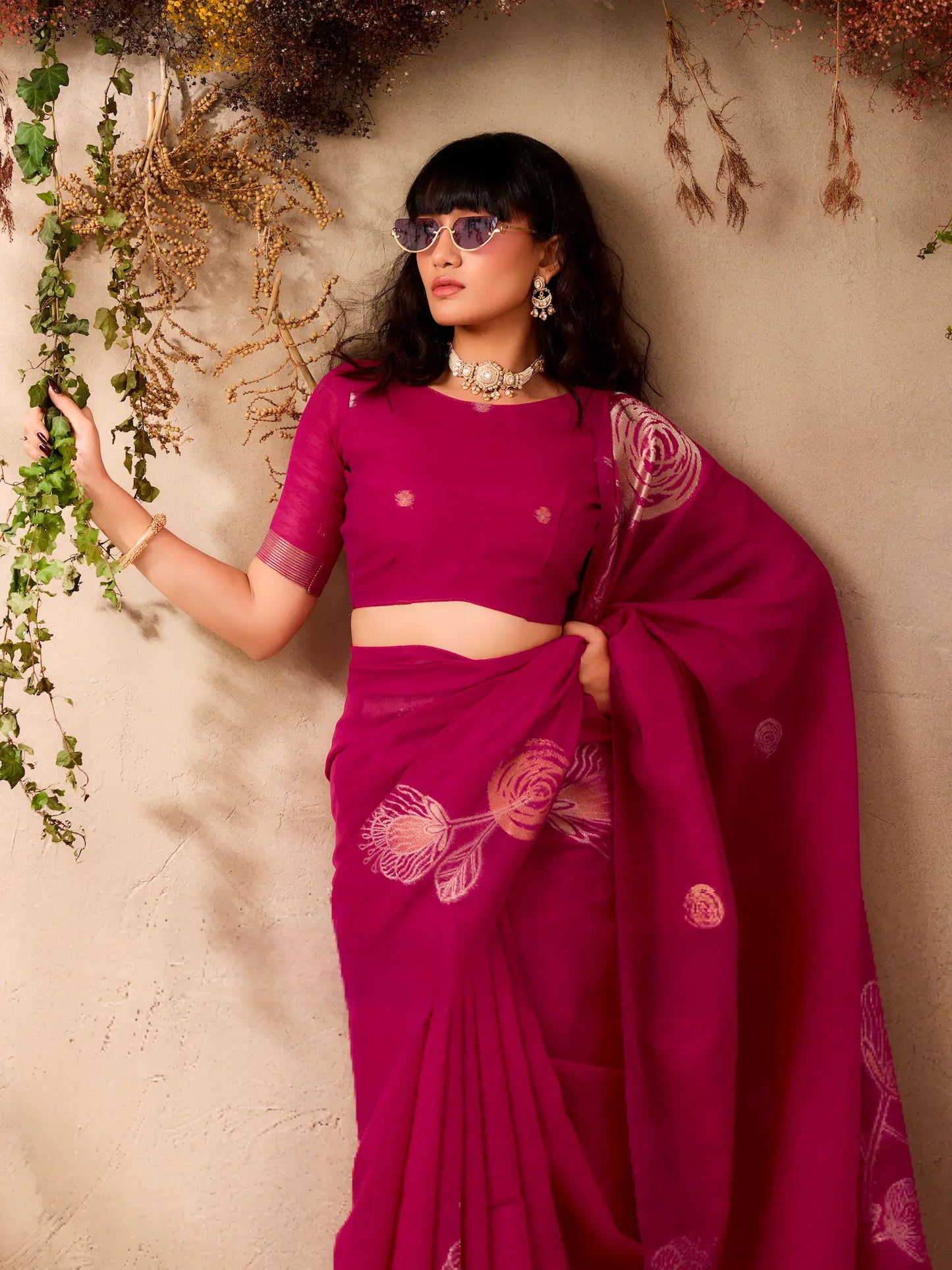 Dark Fuchsia Zari Weaving Silk Saree